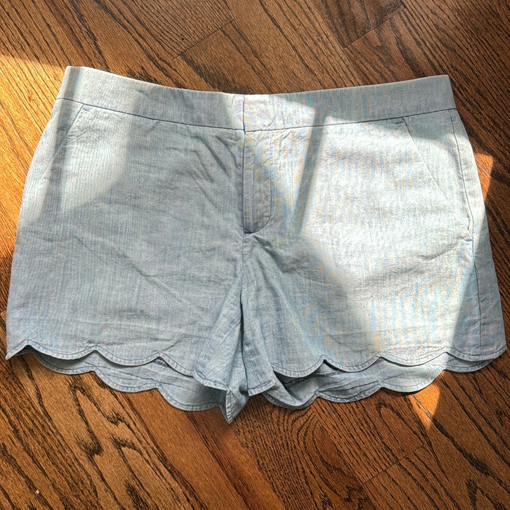 Club Monaco Women’s Shorts Size 8